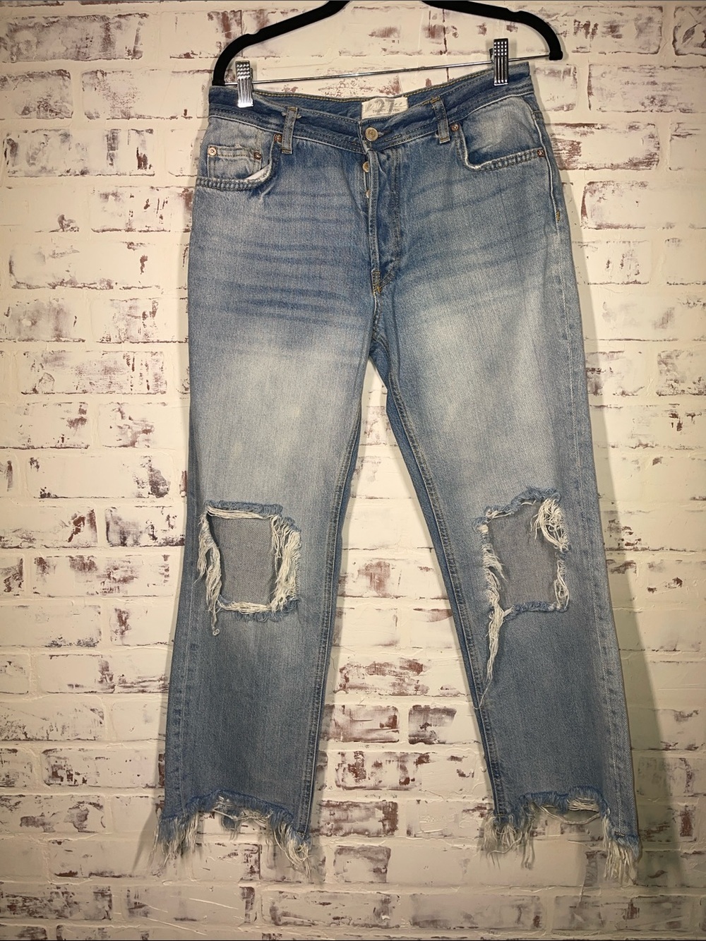 We the Free Light Blue Distressed Jeans Button Fly Ripped Straight Leg Size 27